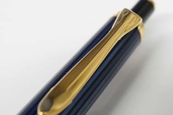 ��݌ɂ��� ��������}��(�����ꖳ���Ȃ瑦��������)��y���J���@�y���V���i0.7mm�j�@�X�[�x���[���@D400�@�ȁ�32000���y���������z�y�����ꖳ���z�y���b�s���O�����z�y���[�J�[�ۏ؁z�y�y���^�C���z